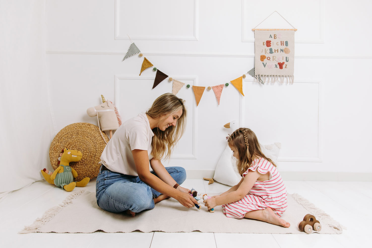 Specialna pedagoginja z otrokom